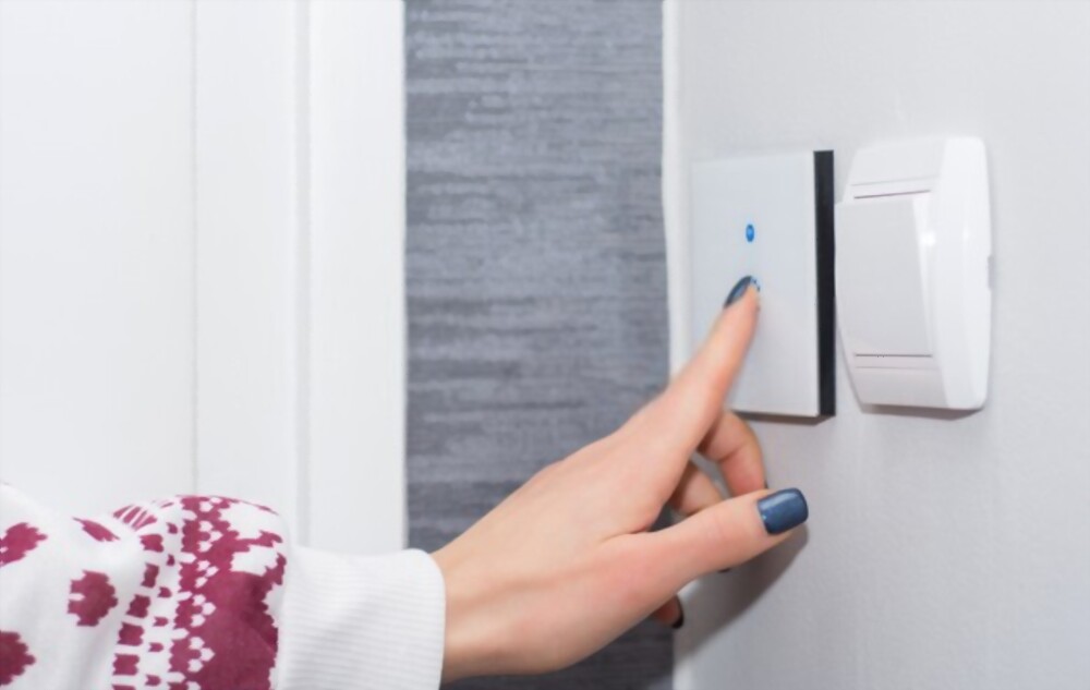 Resetting the Smart Light Switch